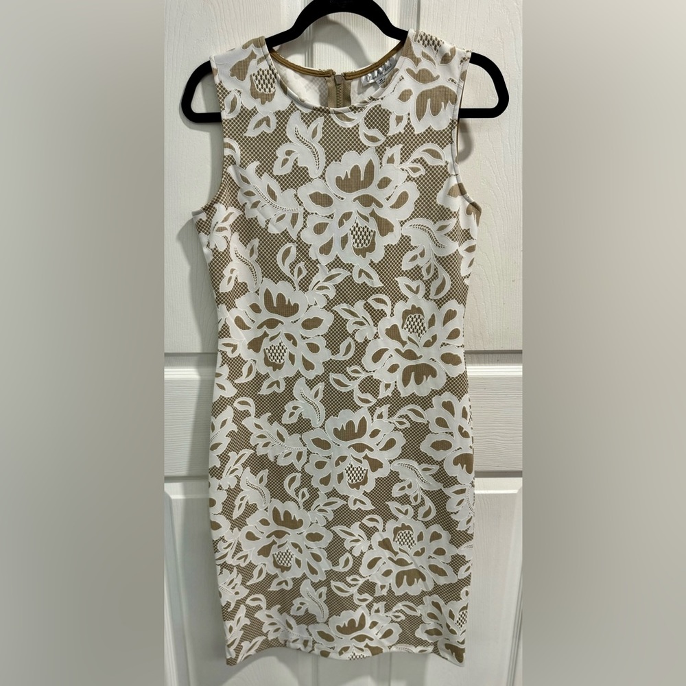 Olivia Matthews White & Tan Sleeveless Sheath Dress. Size M. Super Flattering. - Picture 1 of 4